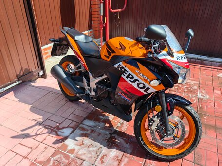2013 Honda CBR 250R, оранжевый, 300000 рублей, вид 4