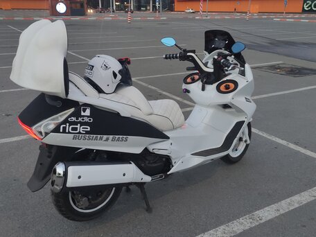 2006 Honda Silver Wing 400, белый, 310000 рублей, вид 5