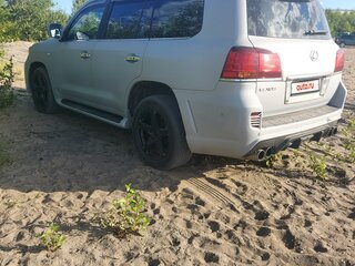 2009 Lexus LX 570 III, серый, 4699000 рублей, вид 3