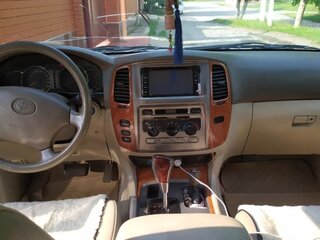 2002 Toyota Land Cruiser 100 Series Рестайлинг 1, белый, 1650000 рублей, вид 4