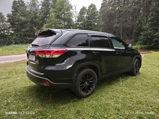 2019 Toyota Highlander III (XU50) Рестайлинг, чёрный, 3123848 рублей, вид 4