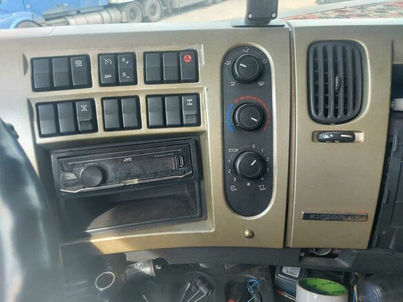 2008 Renault Premium, жёлтый, 2700000 рублей - вид 5