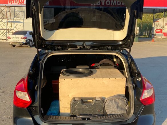 2011 Ford Focus III, чёрный, 680000 рублей - вид 5