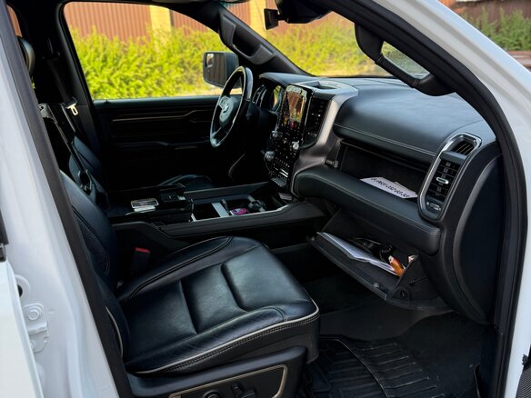 2019 Ram 1500 Crew Cab V, белый, 7000000 рублей - вид 9