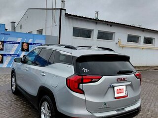 2019 GMC Terrain II, серебристый, 2100000 рублей, вид 3
