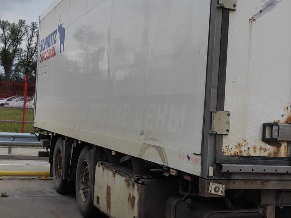 2011 Schmitz Cargobull ZKO, белый, 550000 рублей - вид 1