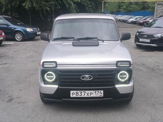 2018 Lada (ВАЗ) 2121 (4x4) Urban I Рестайлинг, серебристый, 635000 рублей, вид 2