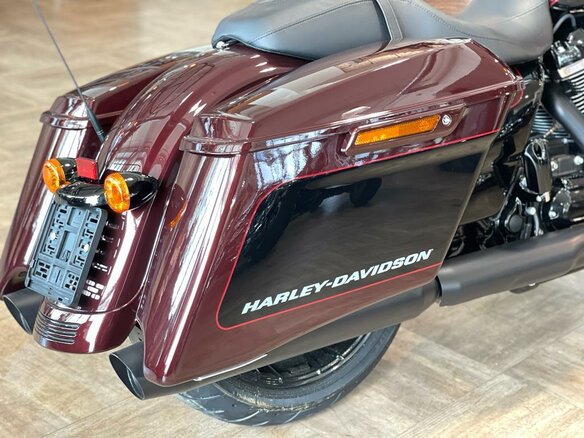 2022 Harley-Davidson Street Glide Special, пурпурный, 3600000 рублей - вид 17