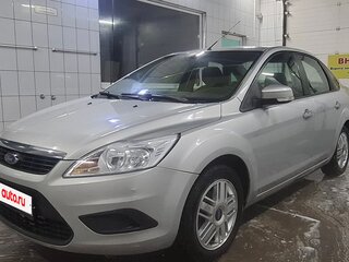 2011 Ford Focus II Рестайлинг, серебристый, 598000 рублей, вид 1