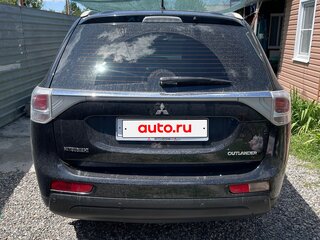 2014 Mitsubishi Outlander III, чёрный, 1810000 рублей, вид 3