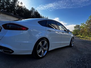2015 Ford Mondeo V, белый, 1950000 рублей, вид 4