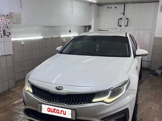 2018 Kia Optima IV Рестайлинг, белый, 1400000 рублей, вид 4