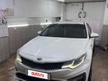 2018 Kia Optima IV Рестайлинг, белый, 1400000 рублей - вид 3