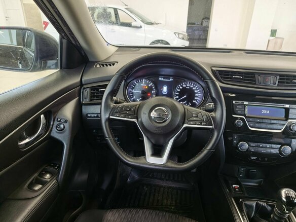 2020 Nissan X-Trail III Рестайлинг, чёрный, 1900000 рублей - вид 9