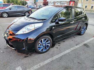 2017 Nissan Leaf 30kWh I (ZE0/AZE0), чёрный, 990000 рублей, вид 2