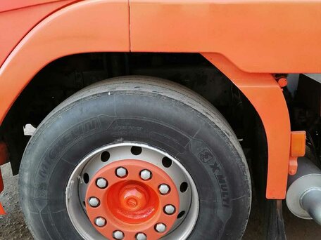 1998 Volvo FH, красный, 4000000 рублей, вид 4