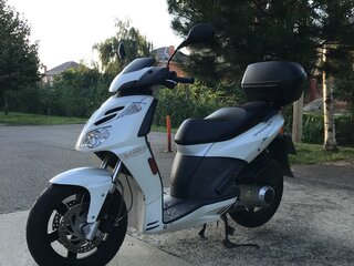 2012 Aprilia SportCity 300, белый, 275000 рублей, вид 1