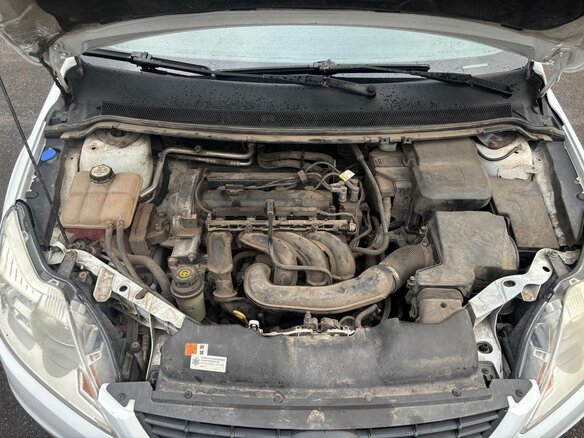 2010 Ford Focus II Рестайлинг, белый, 620000 рублей - вид 13