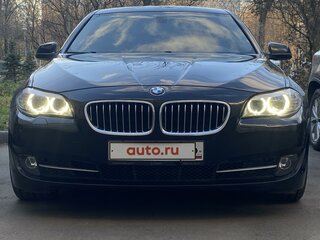2010 BMW 5 серии 525d VI (F10/F11/F07), чёрный, 2200000 рублей, вид 3