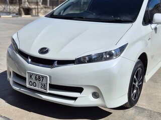 2010 Toyota Wish II, белый, 1200000 рублей, вид 1