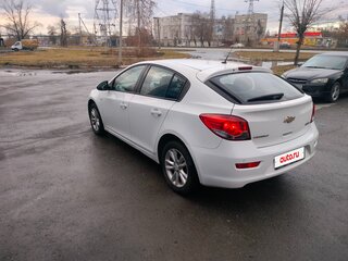 2013 Chevrolet Cruze I Рестайлинг, белый, 687000 рублей, вид 4