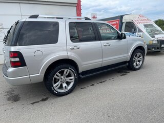 2008 Ford Explorer IV, серебристый, 850000 рублей, вид 2