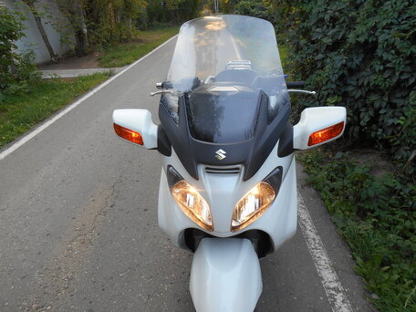 2008 Suzuki Burgman (SkyWave) 650, белый, 390000 рублей, вид 1
