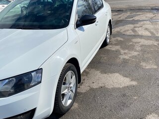 2016 Skoda Octavia III (A7), белый, 1650000 рублей, вид 2