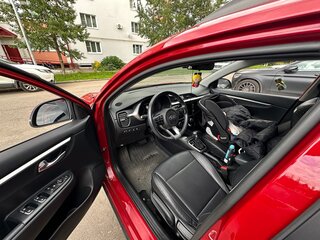 2021 Kia Rio X IV Рестайлинг, красный, 1800000 рублей, вид 5