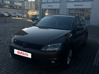 2011 Volkswagen Jetta VI, коричневый, 1070000 рублей, вид 2