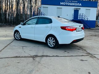 2015 Kia Rio III, белый, 675000 рублей, вид 5