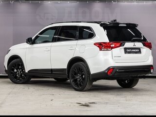 2022 Mitsubishi Outlander III Рестайлинг 3, белый, 3590000 рублей, вид 2