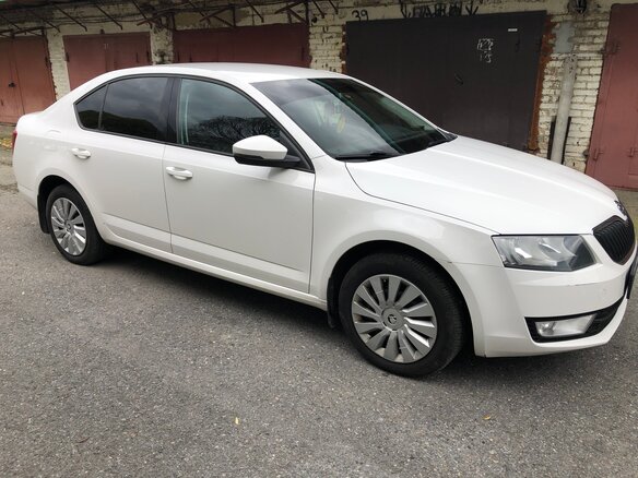 2014 Skoda Octavia III (A7), белый, 1500000 рублей - вид 5
