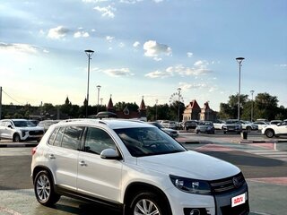2011 Volkswagen Tiguan I Рестайлинг, белый, 1350000 рублей, вид 2