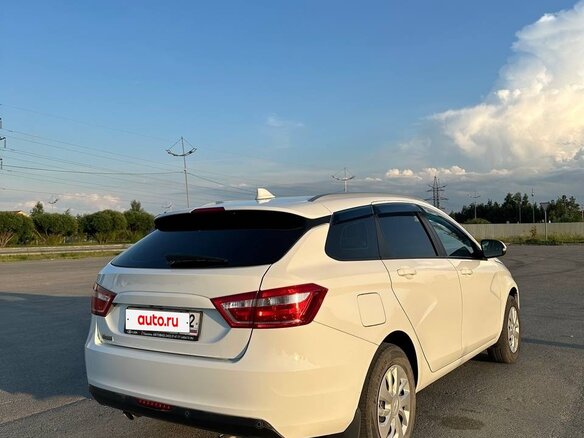 2018 Lada (ВАЗ) Vesta SW I, белый, 900000 рублей - вид 5