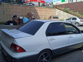 2001 Mitsubishi Lancer IX, белый, 650000 рублей, вид 3