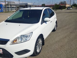 2010 Ford Focus II Рестайлинг, белый, 609000 рублей, вид 3