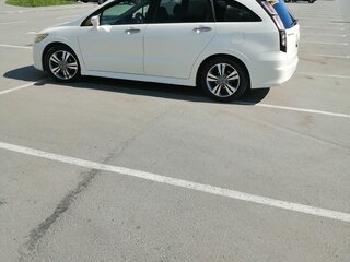 2011 Honda Stream II Рестайлинг, белый, 1370000 рублей, вид 2