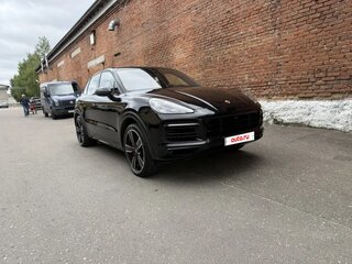 2019 Porsche Cayenne III, чёрный, 7500000 рублей, вид 3