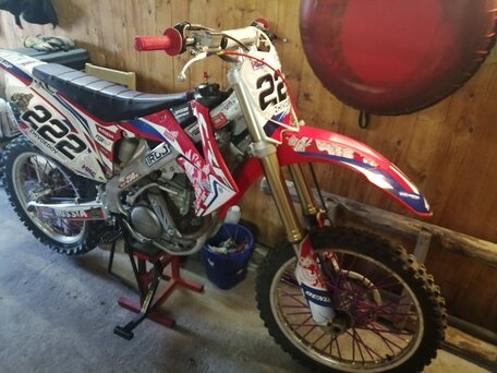 2011 Honda CRF 250R, красный, 270000 рублей, вид 4