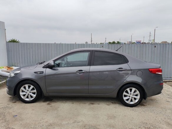 2016 Kia Rio III Рестайлинг, серый, 950000 рублей - вид 11