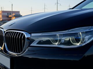 2018 BMW 7 серии Long 740Li xDrive VI (G11/G12), чёрный, 2880000 рублей, вид 3