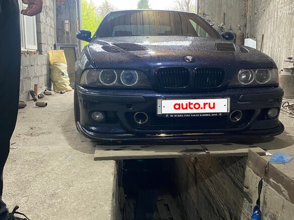 2000 BMW 5 серии 540i IV (E39) Рестайлинг, синий, 1000000 рублей - вид 5