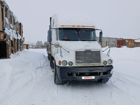2003 Freightliner Century Class, белый, 3500000 рублей, вид 4