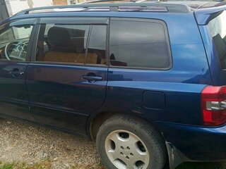 2005 Toyota Highlander I (XU20) Рестайлинг, синий, 1500000 рублей, вид 5