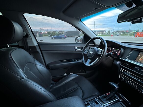 2019 Kia Optima IV Рестайлинг, синий, 1950000 рублей - вид 7