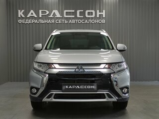 2021 Mitsubishi Outlander III Рестайлинг 3, серый, 2700000 рублей, вид 3