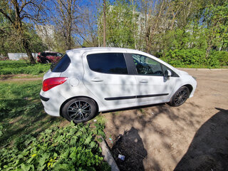 2010 Peugeot 308 I, белый, 530000 рублей, вид 2