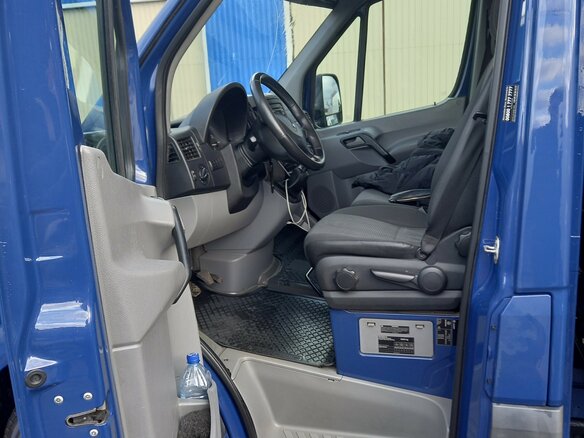 2009 Mercedes-Benz Sprinter, синий, 1800000 рублей - вид 7