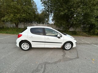 2008 Peugeot 207 I, белый, 280000 рублей, вид 3